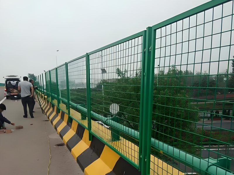 高速护栏网